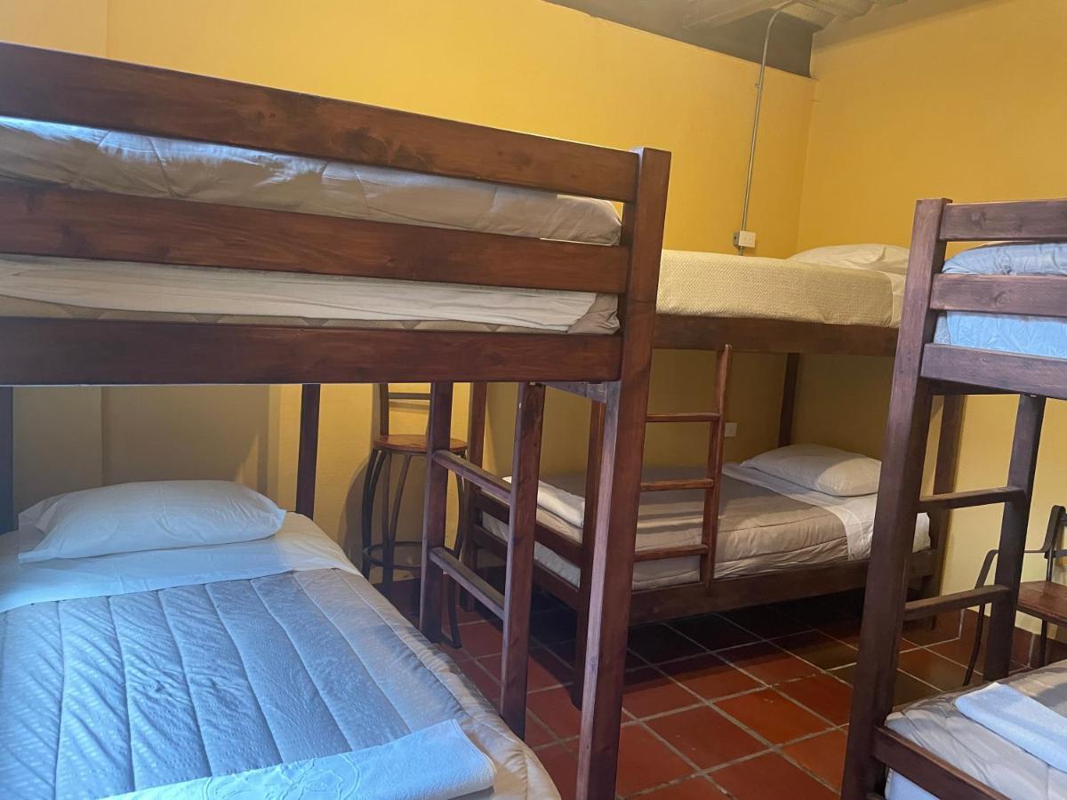 Hostal Casa Astromelia Богота Экстерьер фото