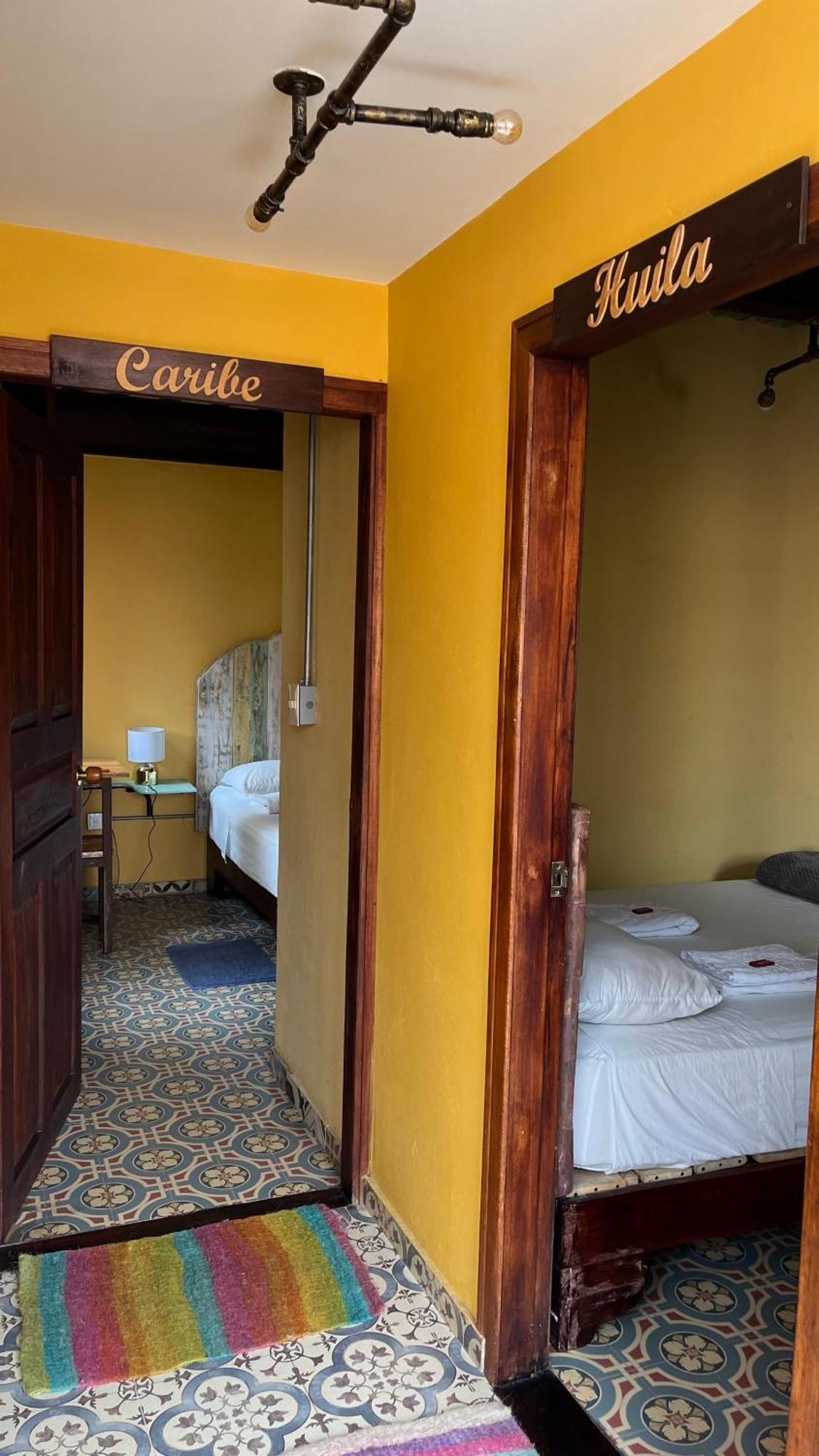 Hostal Casa Astromelia Богота Экстерьер фото
